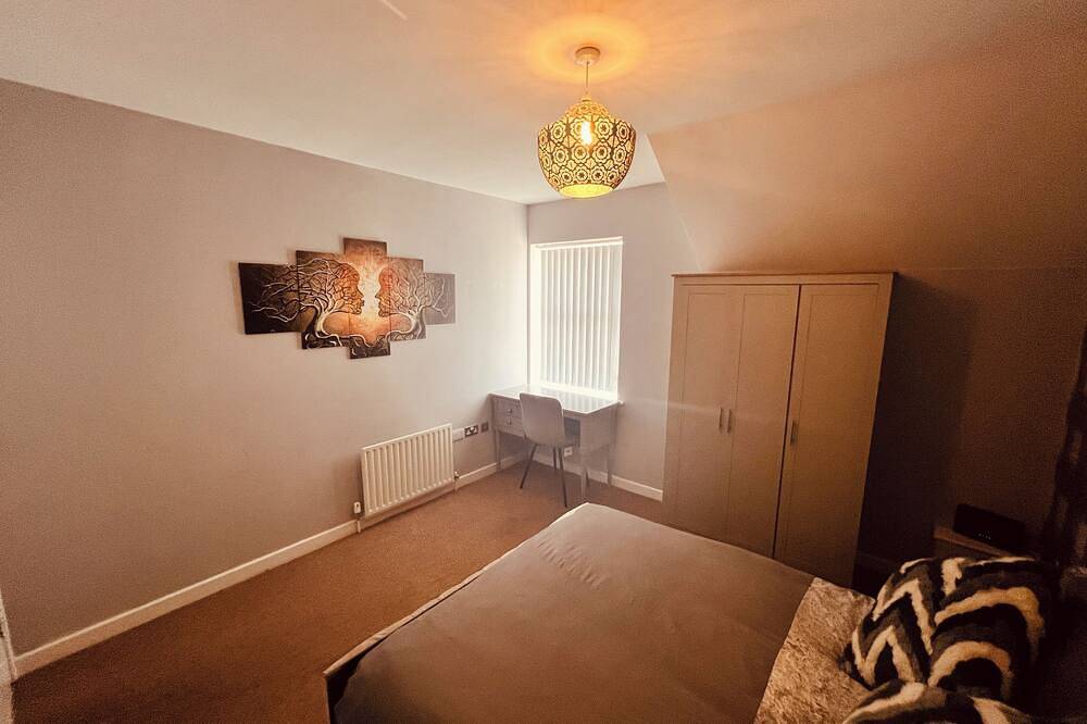 Entire apartment, Relaxing Enjoyable Stay In middlesbrough Ts5 in Middlesbrough, North East England