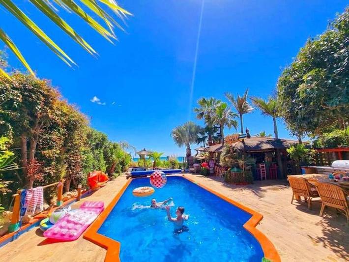 Casa rural para 8 personas, con terraza además de jardín y piscina, Se admiten mascotas en Vera - 2