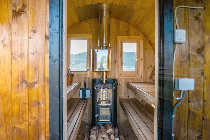 Bungalow für 5 Personen, mit Garten und Ausblick sowie Seeblick und Sauna in Finnmark - 2