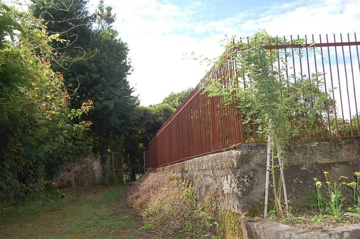 Location de vacances pour 3 personnes, avec balcon et jardin à Maia - 4