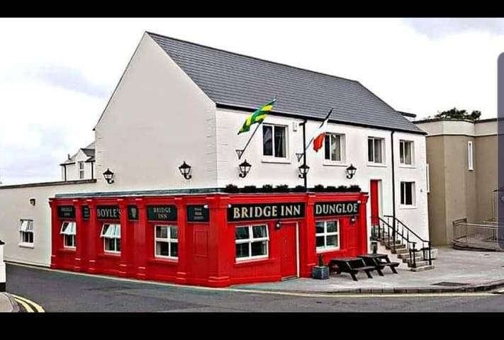 Gîte pour 3 personnes, avec jardin, animaux acceptés dans Dunglow