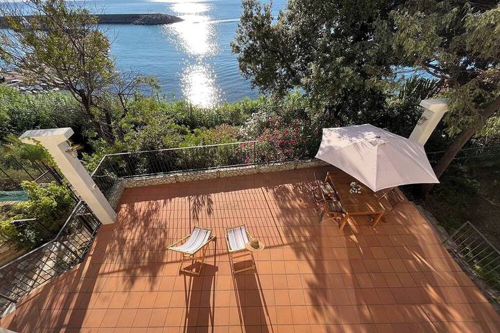 Ferienhaus für 6 Personen, mit Terrasse und Garten in Santa Maria Navarrese