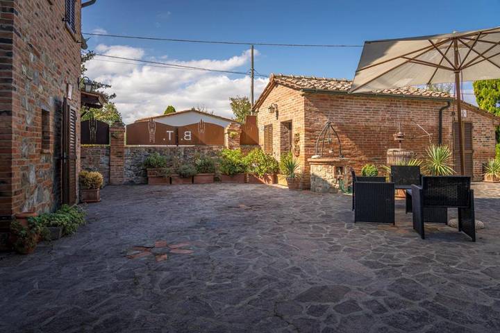 Chambre d’hôte pour 2 personnes, avec jardin et vue, animaux acceptés en Toscane - 2