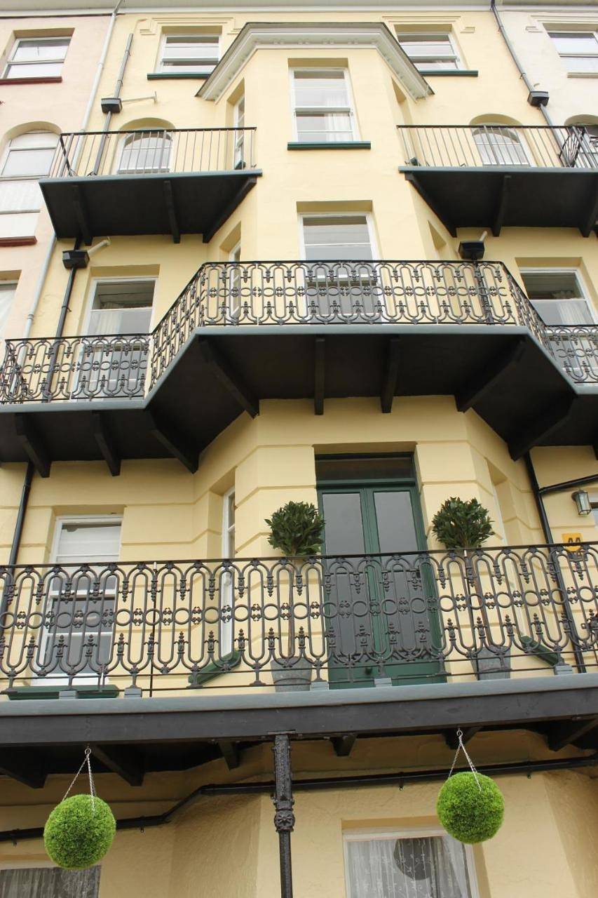 Wooded View Double/Twin Room (En Suite) in Ilfracombe, Devon