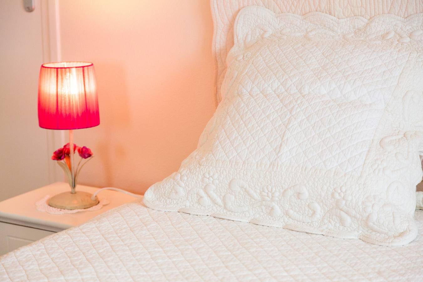 Chambre d’hôtes « Chez Coco - Chambre Pêche » avec jardin partagé et Wi-Fi in Trégunc, Côte de Cornouaille