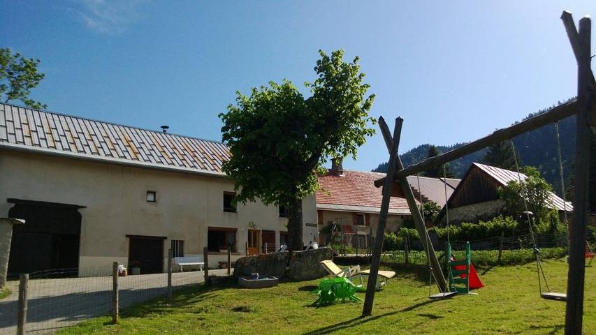 Gîte pour 9 personnes, avec Terrasse ainsi que Jardin et Vue à Autrans