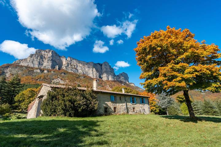 Maison de vacances pour 7 personnes, avec jardin, animaux acceptés dans la Drôme