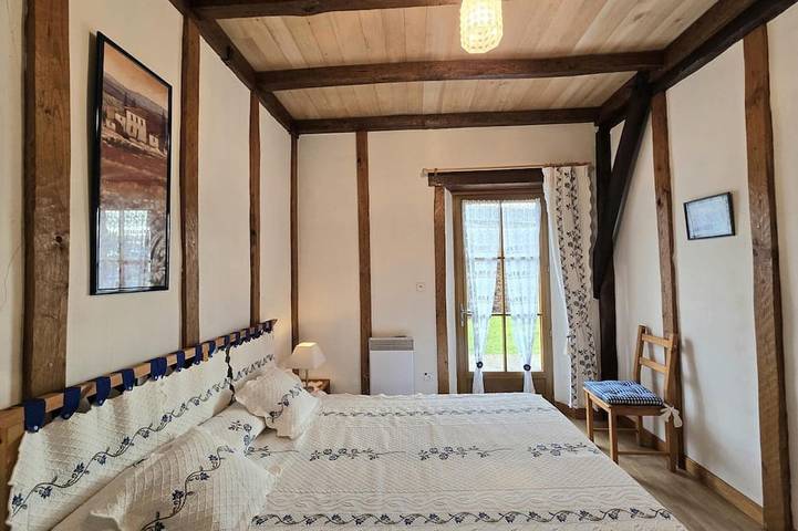 Gîte pour 4 personnes, avec terrasse et jardin à Mazeyrolles - 3