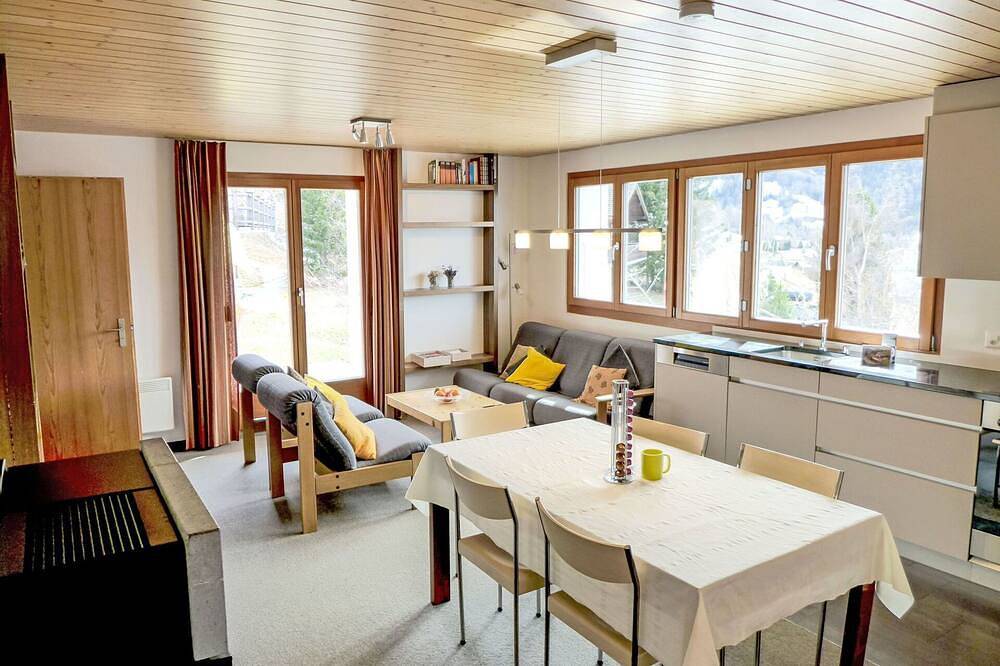 Geheel appartement, Gezellig appartement voor 4 personen met Wifi, Tv, patio en panorama in Bürchen, Walliser Alpen