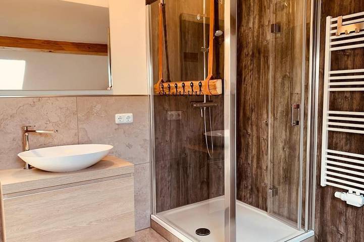 Hütte für 6 Personen, mit Whirlpool und Garten sowie Sauna in Viechtach - 3