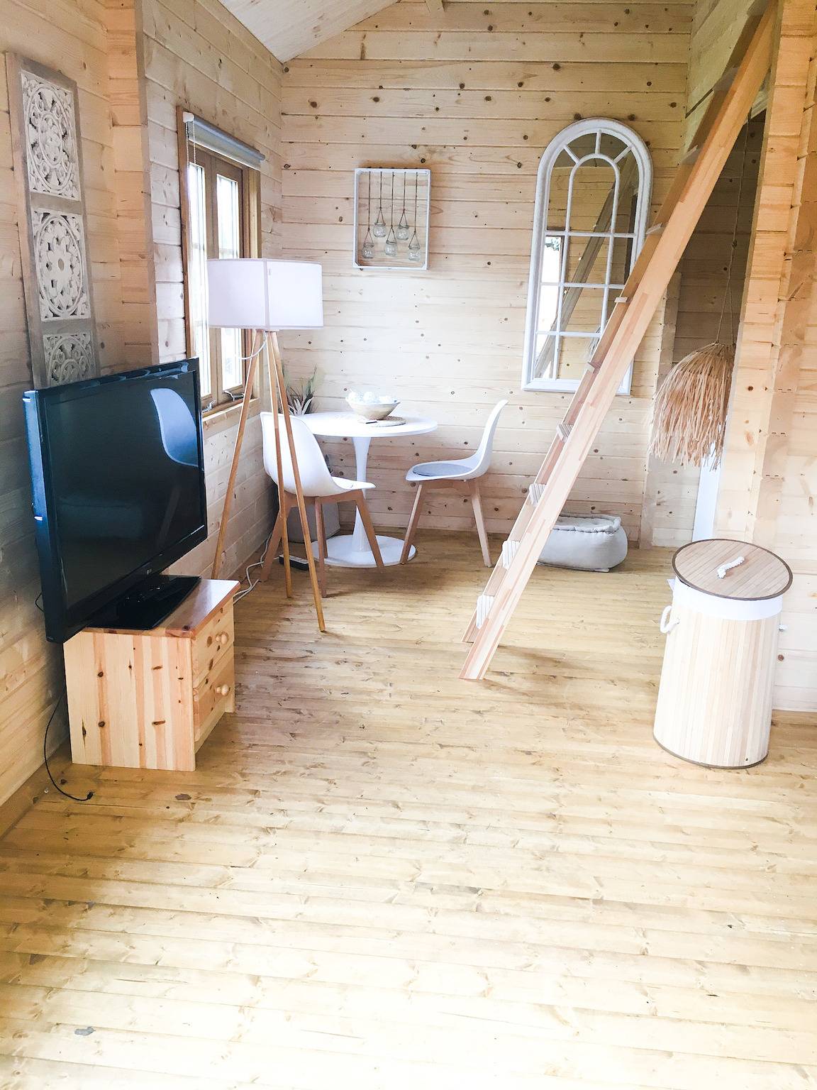 *Blockbohlen-Studio*im Grünen & Sonnenterrasse in Spandau, Berlin