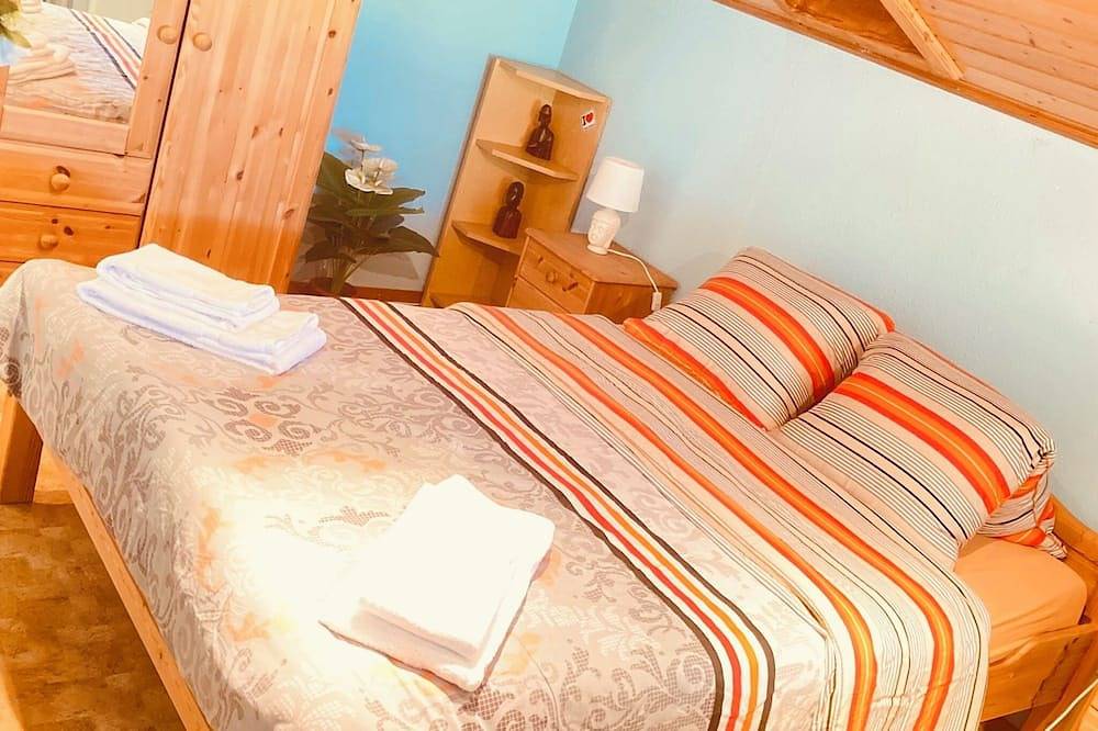 Ganze Wohnung, Spacious Apartment with 3 bedrooms, 2 bathrooms, kitchen and living room in S. Carlo (Poschiavo), Poschiavo