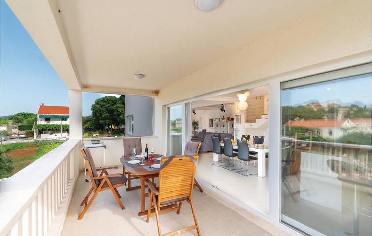 Ganze Ferienwohnung, Gemütliche 1-Zimmer-Wohnung mit Terrasse, in der Nähe des Strandes Bilin Žal in Lumbarda, Korcula