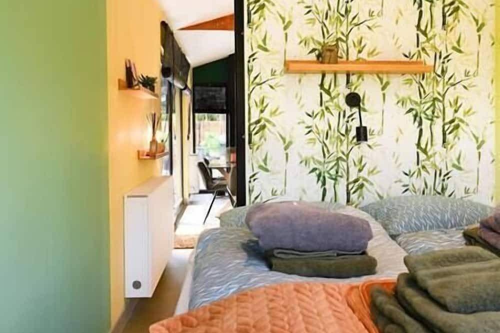 Zen-Bungalow no 1 with sauna and hot tub in Hardenberg, Regio Zwolle