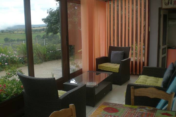 Location de vacances pour 6 personnes, avec jardin, animaux acceptés à Les Hermaux - 3