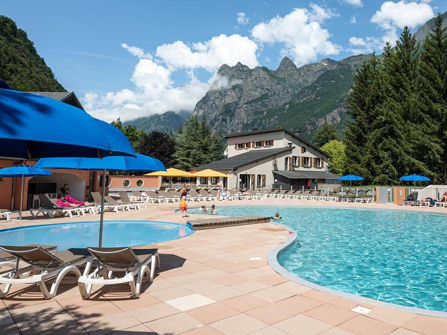 Camping Rcn Belledonne - Mobilheim 6 personen - Comfort | 3 Schlafz. | 6 Pers. | Erhöhte Terrasse | Klimaanlage | Tv in Le Bourg-d'Oisans, Nationalpark Écrins