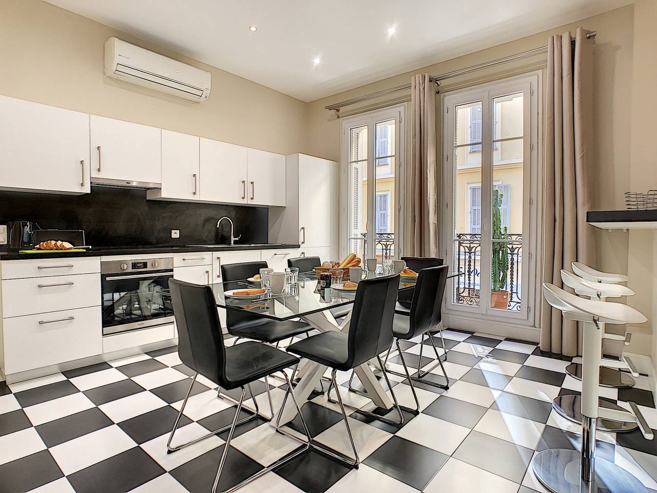 Ganze Wohnung, N&J - Palais Arnulf - Central - Très proche mer  in Nizza, Nizza und Umgebung
