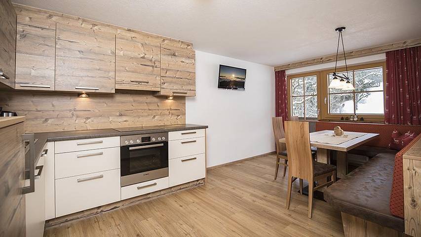 Bauernhaus für 5 Personen, mit Ausblick und Garten, kinderfreundlich in Tirol - 4