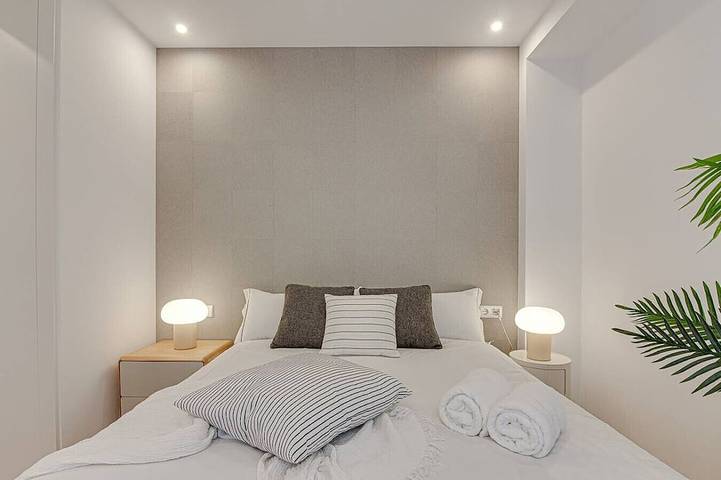 Entire apartment, Santa Lucía Gallery Apartment in Playa de Riazor (La Coruña), La Coruña