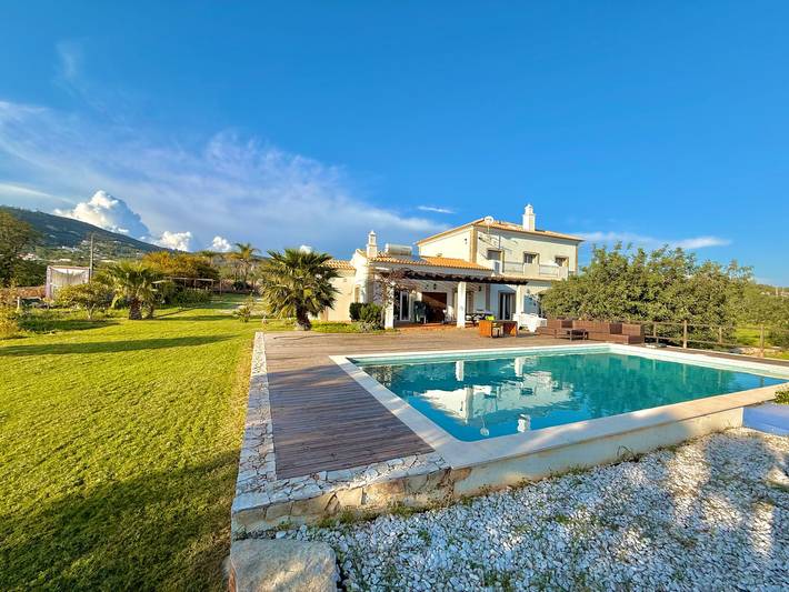 Maison de vacances pour 8 personnes, avec Vue sur l’océan et Balcon ainsi que Terrasse et Jardin à Faro