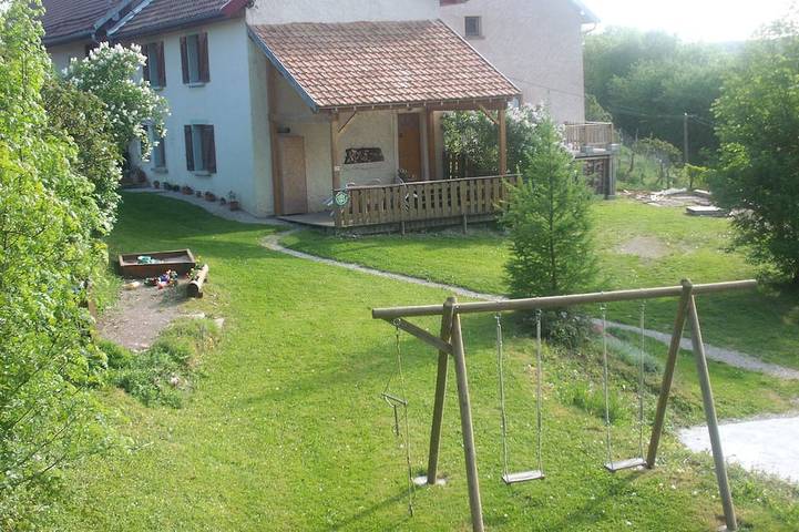 Maison de vacances pour 6 personnes, avec Terrasse et Jardin dans Lac de Narlay