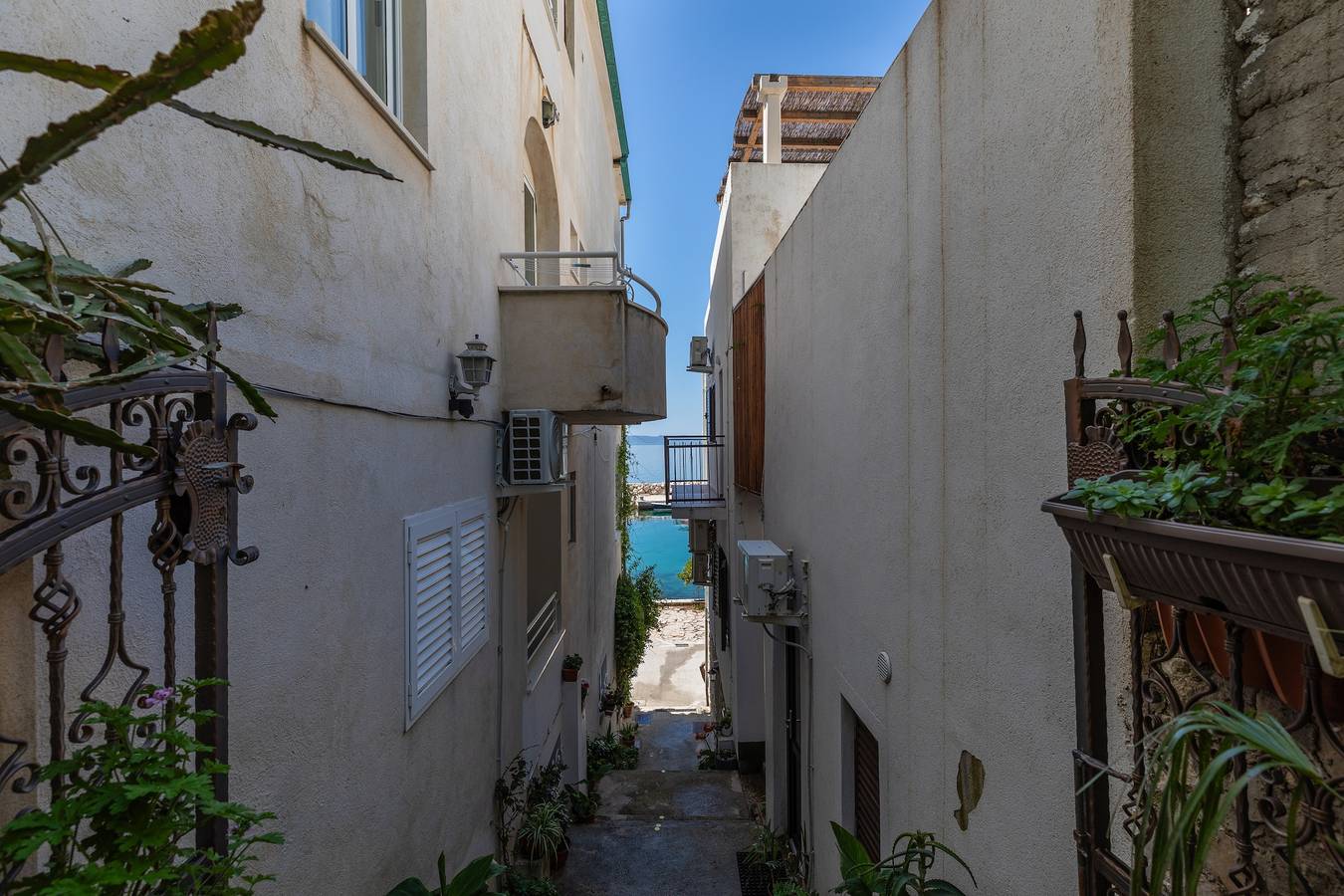 Ganze Wohnung, 1-Zimmer-Ferienwohnung am Strand Drasnice, Makarska A-2670-c in Drašnice, Makarska Riviera