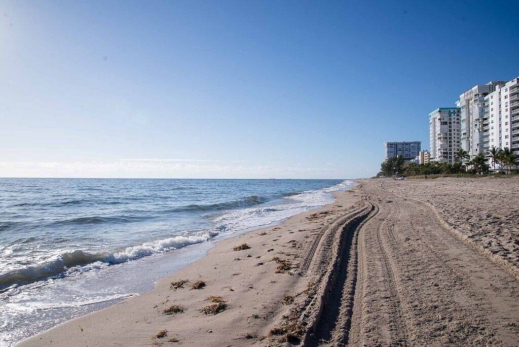 Ganze Wohnung, Paradise Shores #3 | 1 block to beach | 1 gig Wifi in Pompano Beach, Broward County