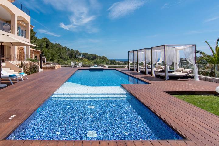 Villa für 12 Personen, mit Balkon und Garten sowie Kinderpool in Capdepera