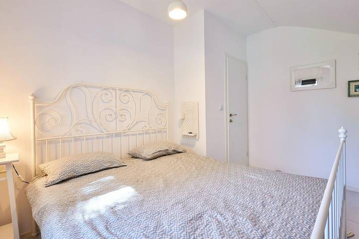 Lovely home in Sisinec with outdoor swimming pool in Sisak-Moslavina