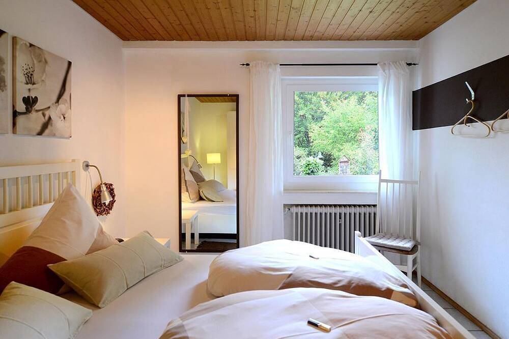 Ganze Wohnung, Ferienwohnung Haus Sonnenschein - Ferienwohnung in Wiltingen, Landkreis Trier-Saarburg