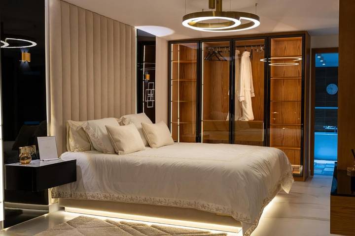 Ferienwohnung für 4 Personen, mit Terrasse und Pool sowie Garten in Tanger