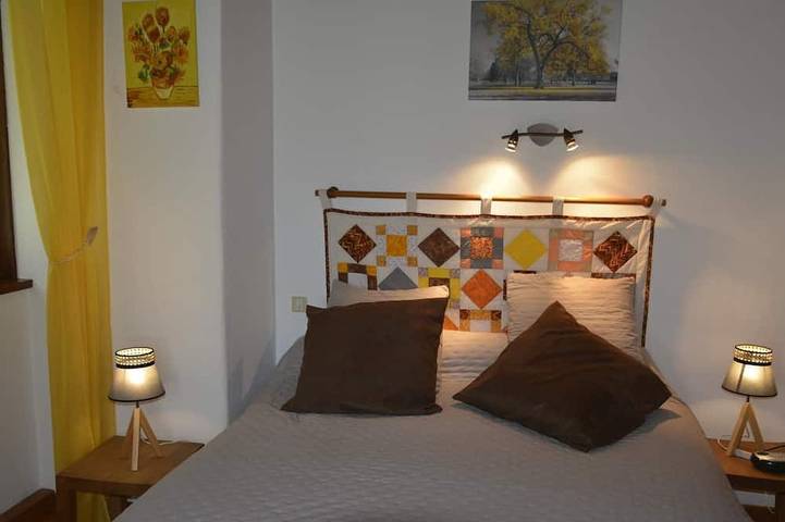 Location de vacances pour 4 personnes, avec terrasse et jardin à Sainte-Colombe-de-Peyre - 4
