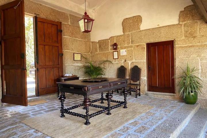 Casa rural para 18 personas, con vistas además de jardín y piscina, Se admiten mascotas en Penafiel - 2