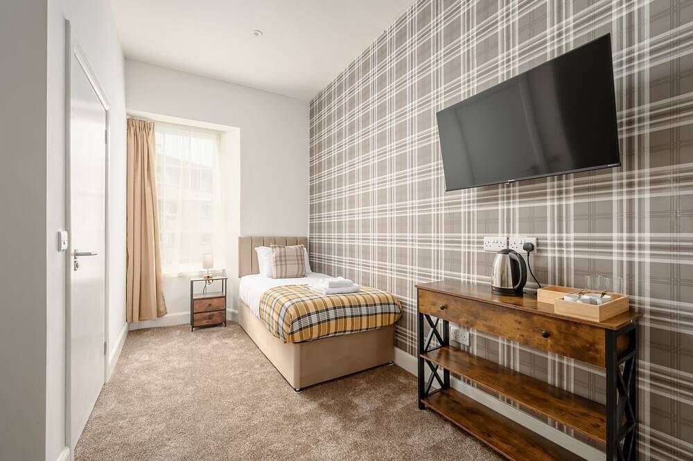Newsome Lodge - Room 14 - Gilmerton, Edinburgh in Edinburgh, Edinburgh and Lothian