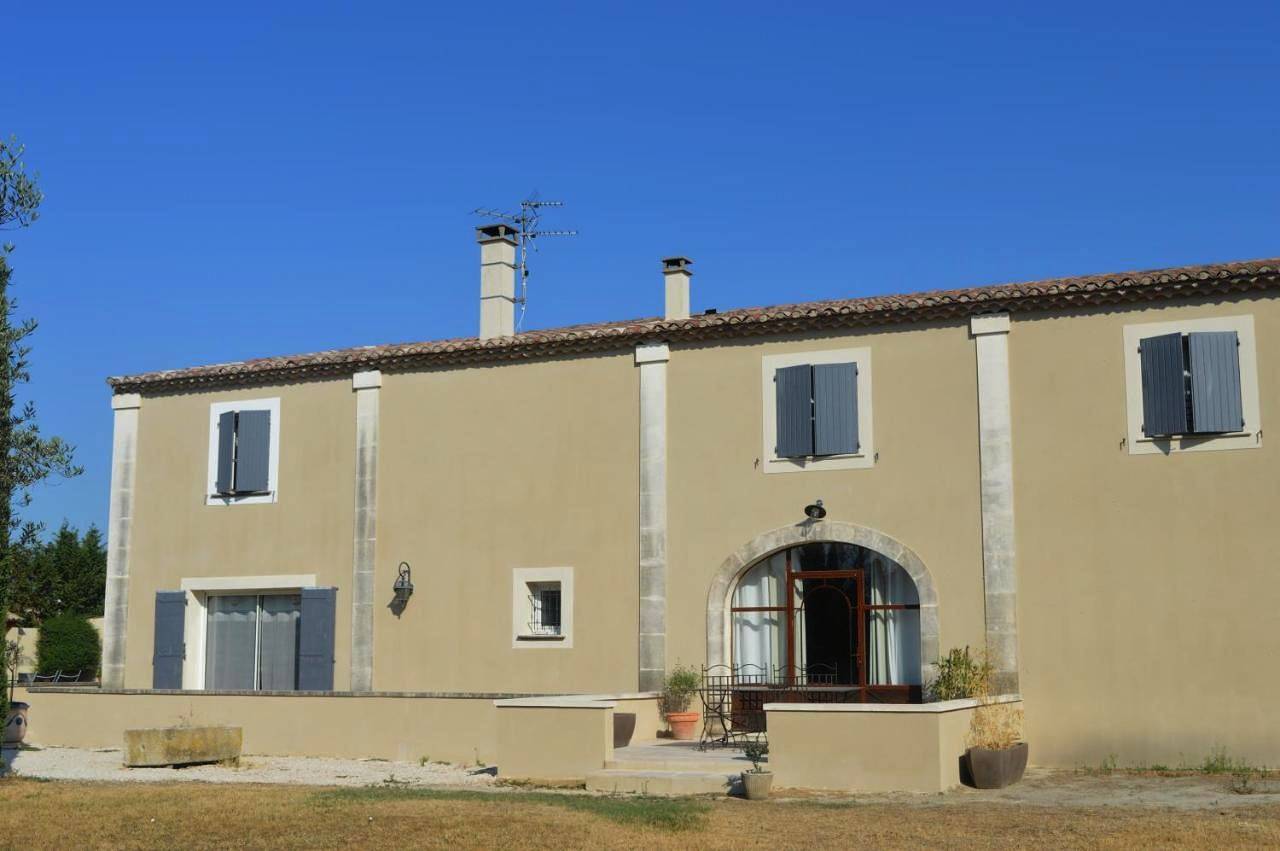 Two-Bedroom Apartment in Châteaurenard, Région d'Arles