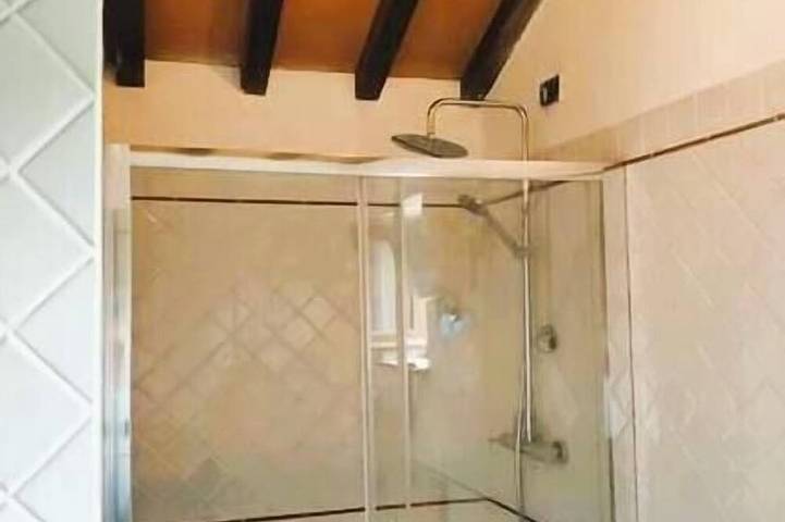 Panoramic country Villa 6/8 people in Tuscany, bbq wood-fired oven, heating, A/C in Sarteano, Provincia de Siena