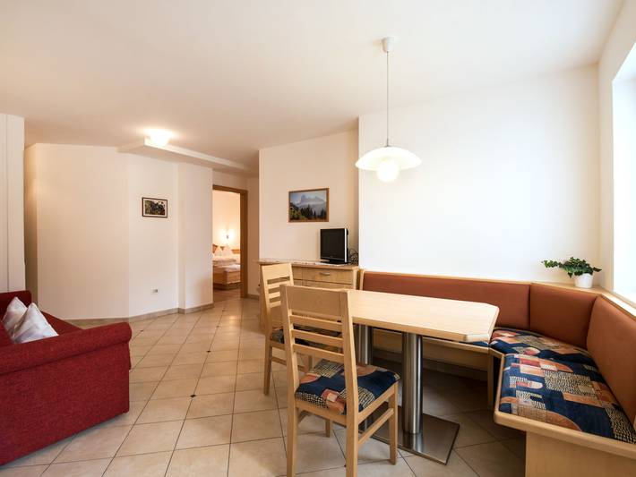 Gîte pour 4 personnes, avec jardin ainsi que vue et terrasse dans Santa Cristina Val Gardena - 4