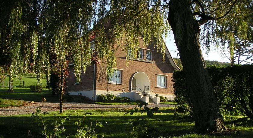 Villa des Groseilliers Spa, practice golf, moutons sur 2 hectares in Loison-sur-Créquoise, Région de Montreuil
