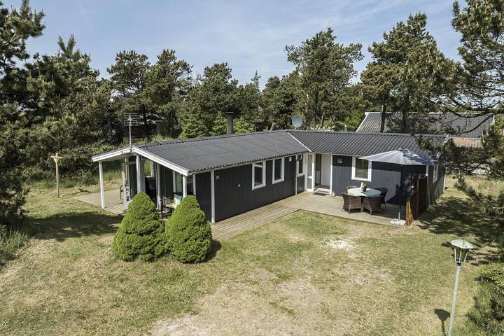 Ferienhaus für 4 Personen, mit Terrasse und Sauna in Kjul Strand