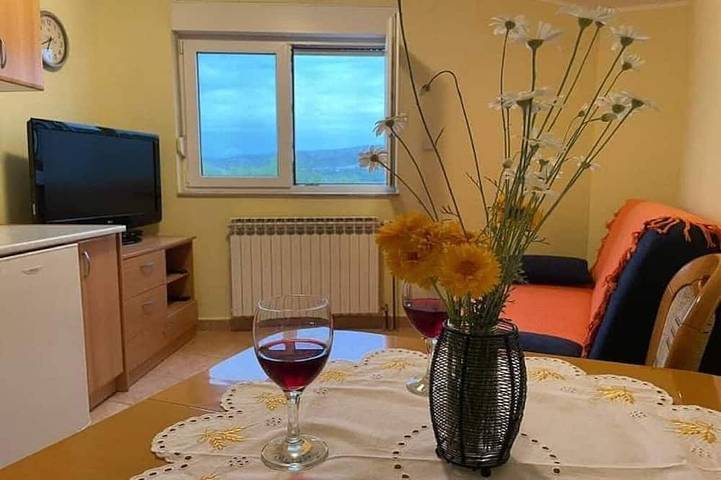 Ganze Wohnung, Apartment Luka - One Bedroom Apartment with Balcony and Sea View in Jadrtovac, Šibenik-Knin