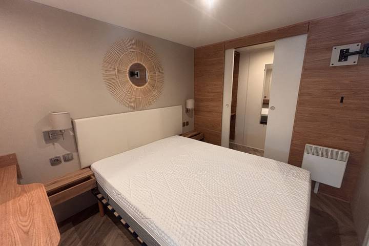 Gîte pour 6 personnes, avec terrasse ainsi que piscine et jardin, adapté aux familles à Puget-sur-Argens - 3