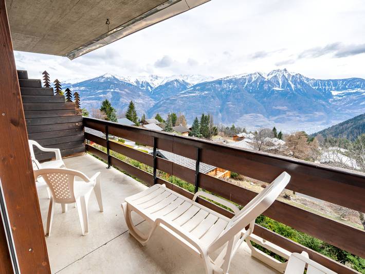Gîte pour 4 personnes, avec balcon dans Ovronnaz - 2