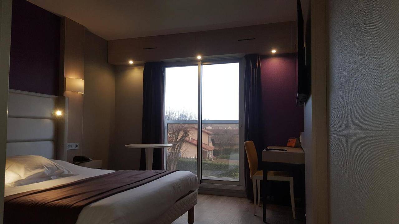 Twin Room - Disability Access in Bourg-en-Bresse, Région de Bourg-en-Bresse