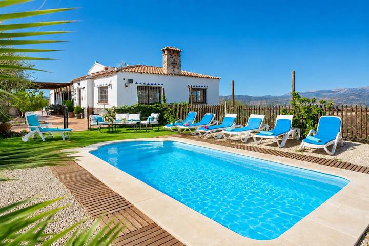 Chalet para 6 personas, con terraza y jardín - 1