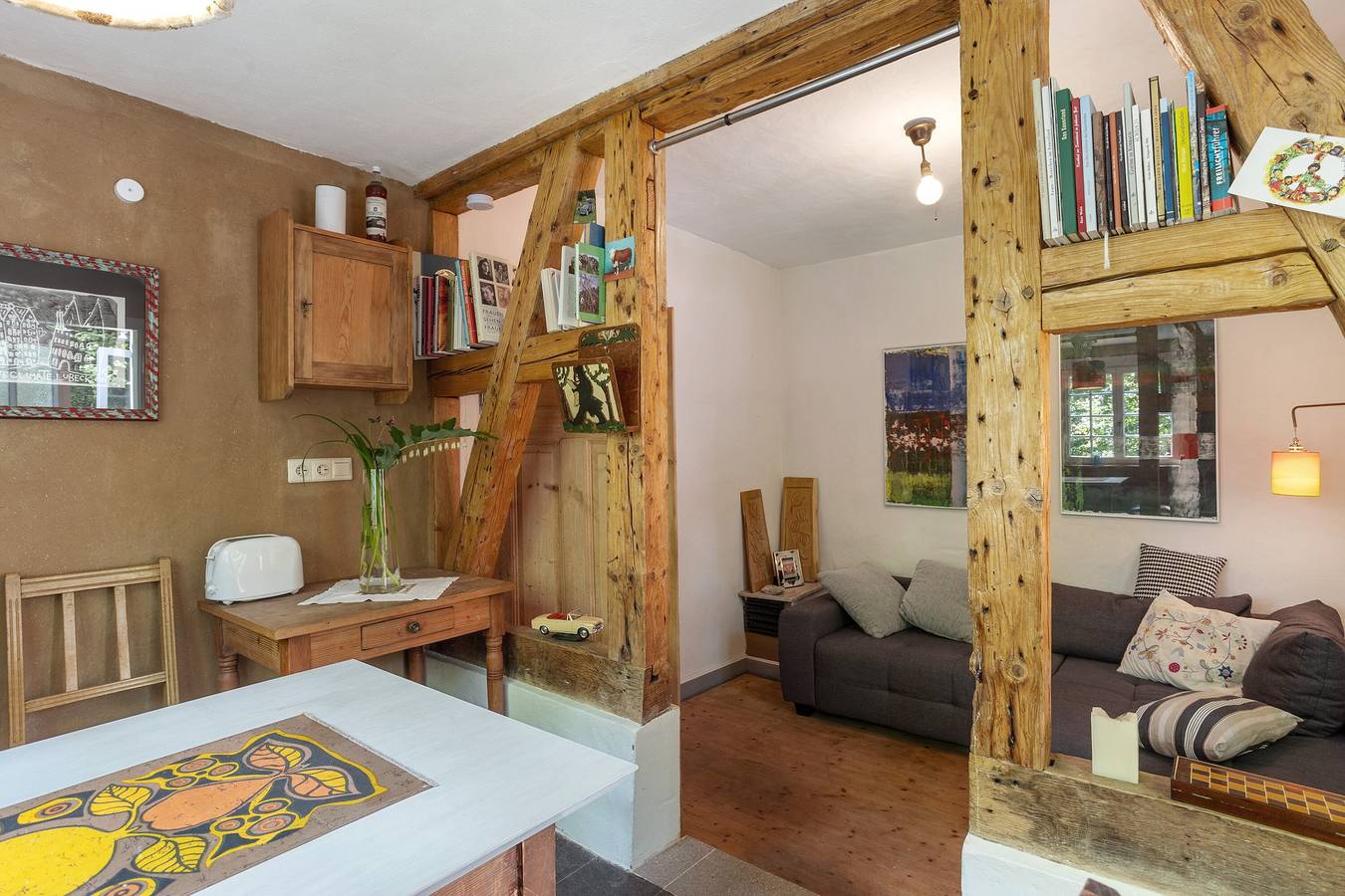 Ganze Wohnung, Ferienwohnung 'Anno 1820' mit Bergblick, privater Terrasse und Wi-Fi in Bestwig, Hochsauerlandkreis