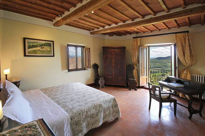 Appartement entier, White Tea Stuart Apartment in Montepulciano, Province de Sienne