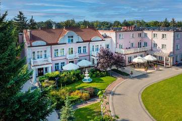 Hôtel pour 3 personnes, avec jardin ainsi que vue et sauna à Varsovie