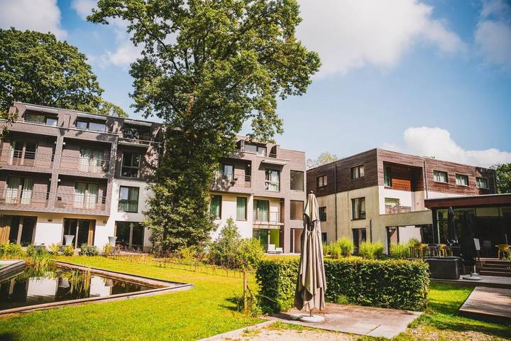 Hôtel pour 3 personnes, avec piscine et jardin, animaux acceptés à Jurbise