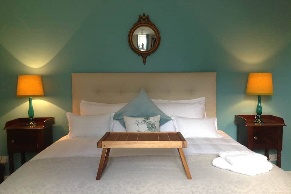 Entire apartment, Narrow Water Castle Self Catering Accommodation in County Down