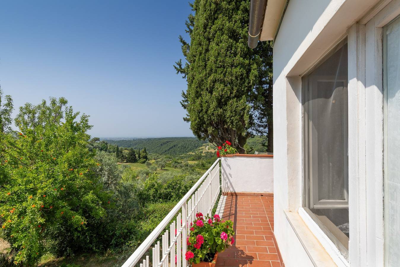Ganze Wohnung, Ferienwohnung 'L'arancio' mit Meerblick, Privatterrasse und Wi-Fi in Riparbella, Etruskische Küste
